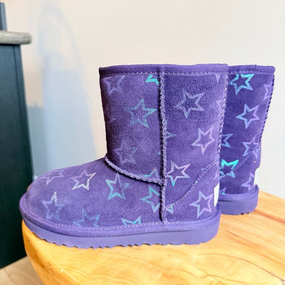UGG Kids' Classic II Toddler Iridescent Stars Boots in Nightshade Size 11 - Picture 3 of 5